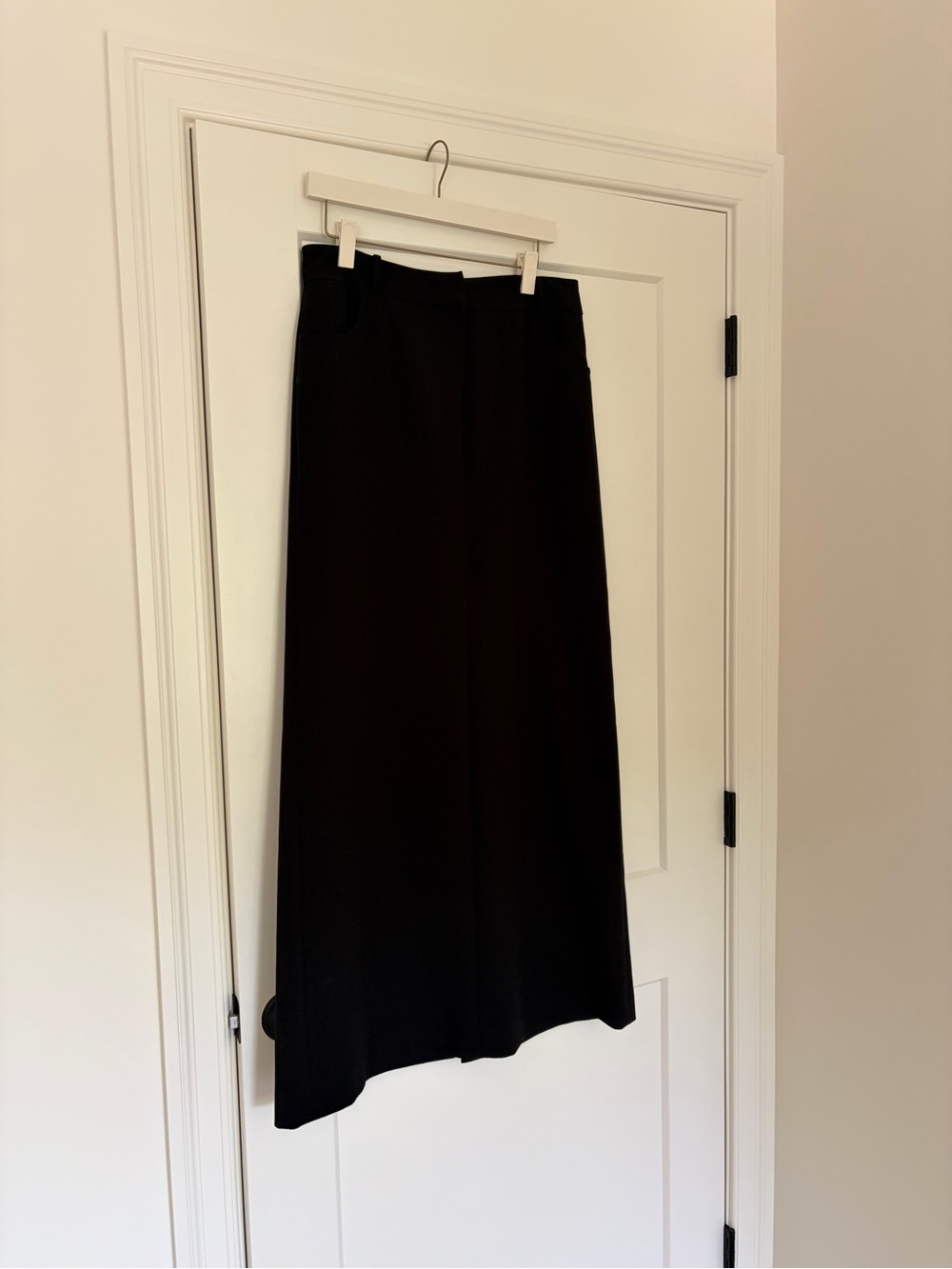 THE FRANKIE SHOP Malvo crepe maxi skirt size L black